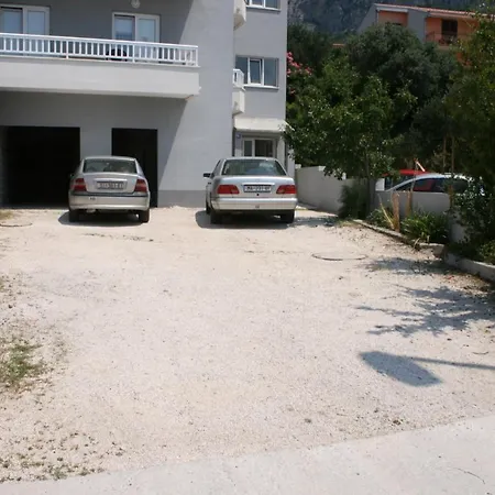 With A Parking Space - 6641 Apartment Makarska