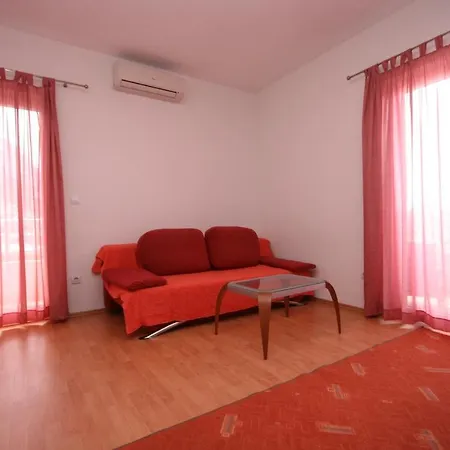 With A Parking Space - 6641 Apartment Makarska